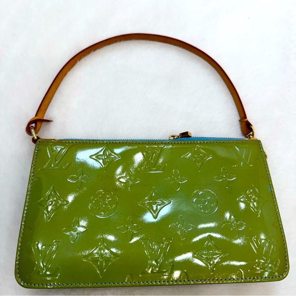Louis Vuitton green vernis hand bag/ pouch - Picture 1 of 6
